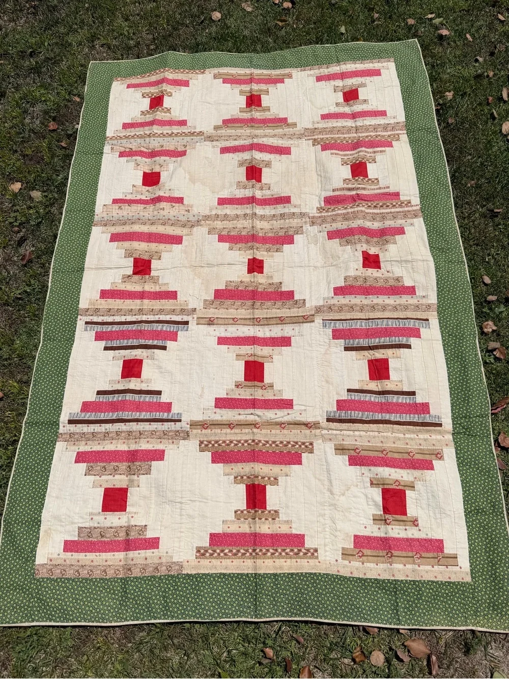 Vintage Courthouse Steps Log Cabin Quilt Hand Sewn Thin Red Green 41x64 FLAWS